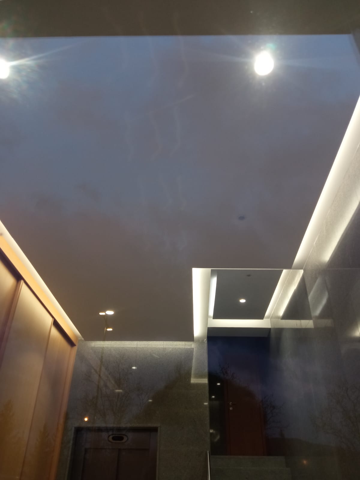 Alta decoración y molduras